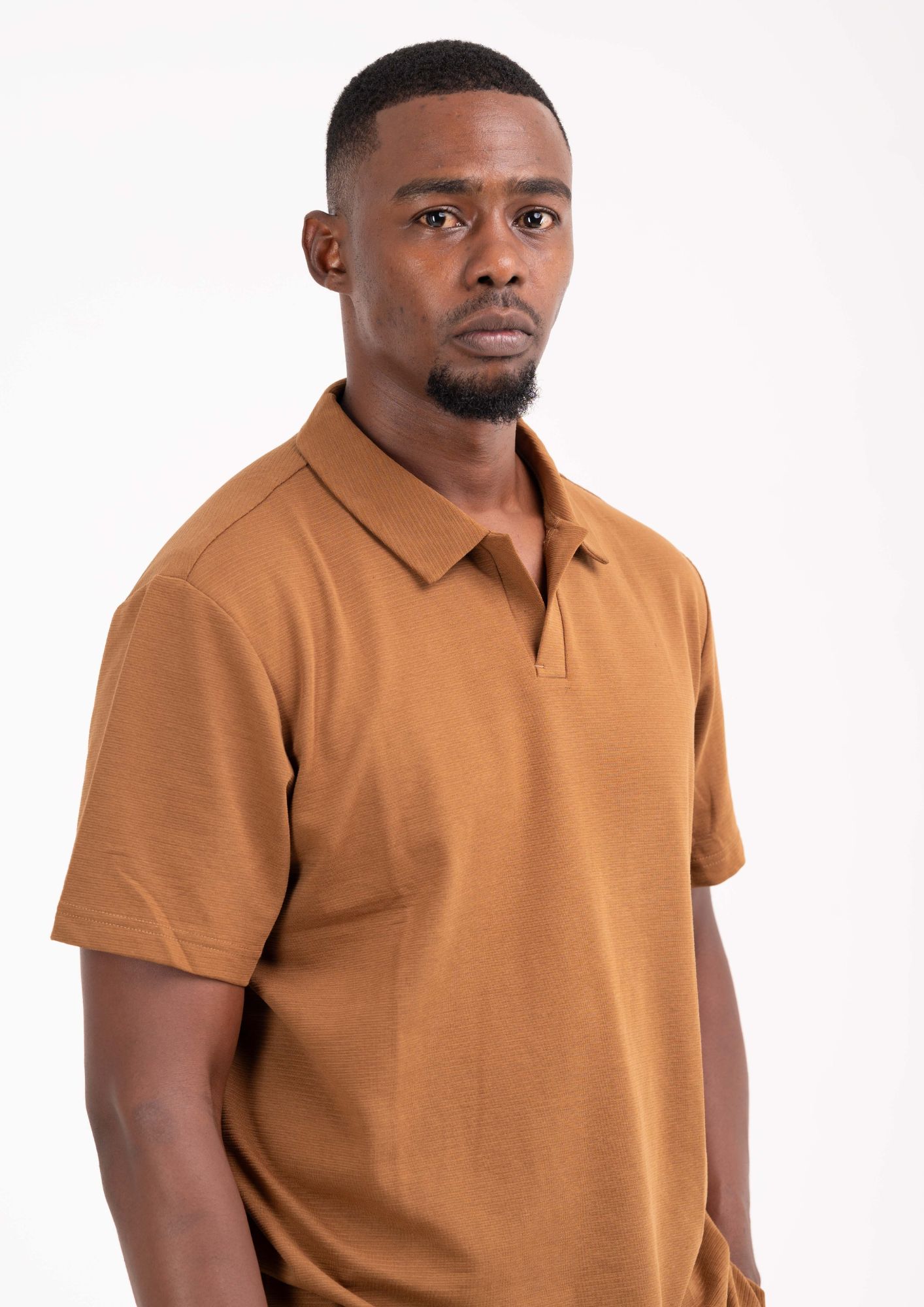 MIKE SARUNI Face